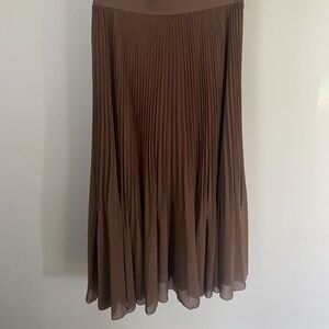 Aritzia Wilfred Twirl Skirt